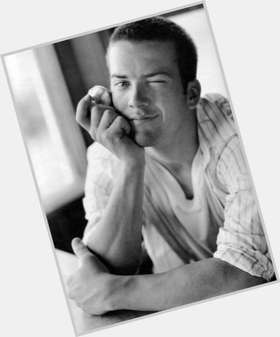 Lucas Black Athletic body,  light brown hair & hairstyles