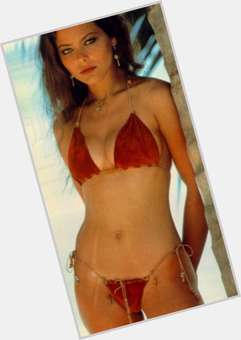 Ornella Muti Slim body,  light brown hair & hairstyles