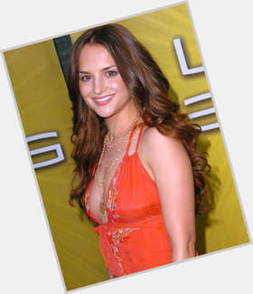 Rachael Leigh Cook Slim body,  dark brown hair & hairstyles