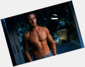 Ryan Gosling light brown hair & hairstyles Athletic body, 