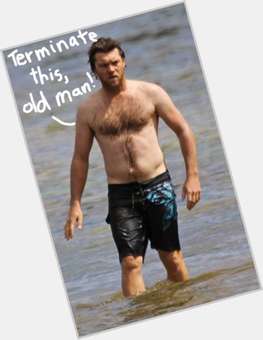 Sam Worthington light brown hair & hairstyles Athletic body, 