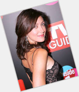 Sasha Alexander Slim body,  dark brown hair & hairstyles