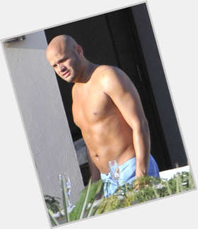 Stephen Belafonte Average body,  bald hair & hairstyles