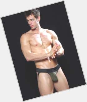 William Levy Athletic body,  light brown hair & hairstyles