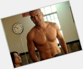 Amaury Nolasco Average body,  bald hair & hairstyles