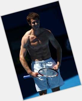 Andy Murray light brown hair & hairstyles Athletic body, 