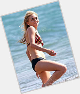 Ashley Olsen Slim body,  blonde hair & hairstyles