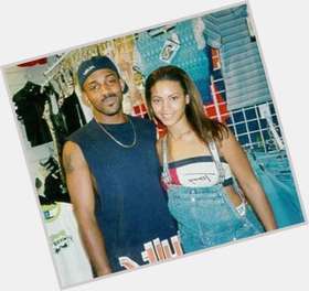 Lyndell Locke Average body,  black hair & hairstyles