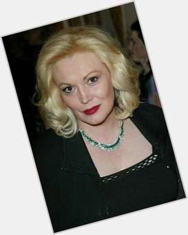 Cathy Moriarty Average body,  blonde hair & hairstyles