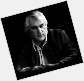 Charlie Rich Average body,  salt and pepper hair & hairstyles