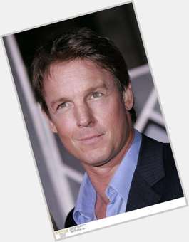 Chris Potter Athletic body,  light brown hair & hairstyles