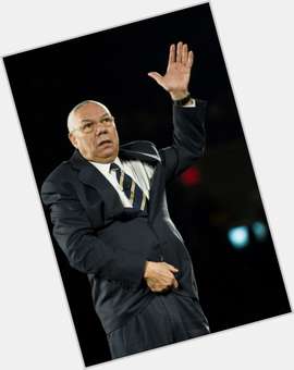 Colin Powell Average body,  salt and pepper hair & hairstyles
