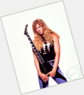 Dave Mustaine Average body,  red hair & hairstyles