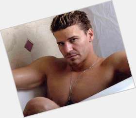 David Boreanaz Athletic body,  dark brown hair & hairstyles