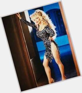 Dolly Parton Slim body,  blonde hair & hairstyles