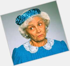 Estelle Getty Average body,  grey hair & hairstyles