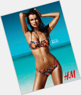 Filippa Hamilton Slim body,  light brown hair & hairstyles