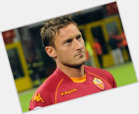 Francesco Totti light brown hair & hairstyles Athletic body, 