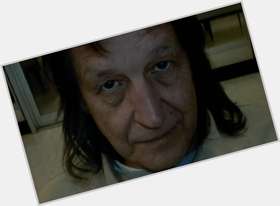 George Jung Average body,  blonde hair & hairstyles