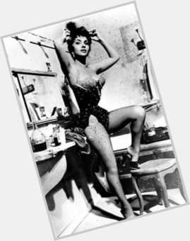 Gina Lollobrigida Slim body,  black hair & hairstyles