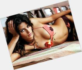 Isabeli Fontana Slim body,  dark brown hair & hairstyles