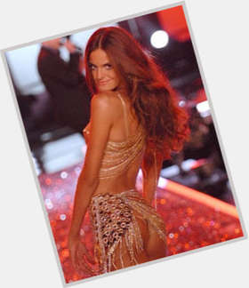 Marcelo Costa Average body,  dark brown hair & hairstyles