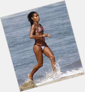 Jada Pinkett Smith Athletic body,  black hair & hairstyles