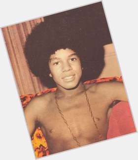 Jermaine Jackson Average body,  black hair & hairstyles