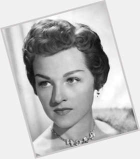 Jo Stafford Average body,  red hair & hairstyles