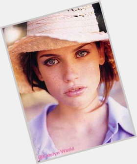 Katelyn Rosaasen Slim body,  light brown hair & hairstyles