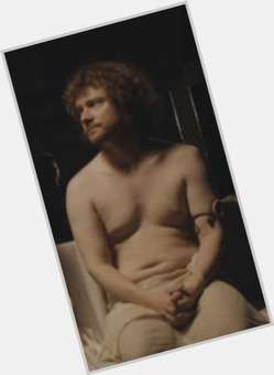 Martin Freeman Average body,  light brown hair & hairstyles