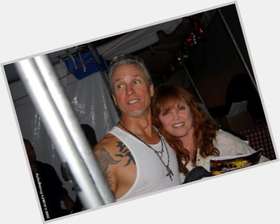 Neil Giraldo Athletic body,  light brown hair & hairstyles