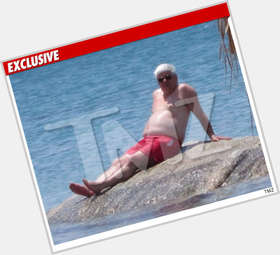 Newt Gingrich Average body,  grey hair & hairstyles