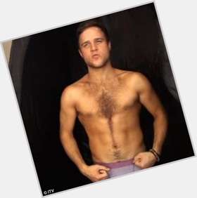 Olly Murs light brown hair & hairstyles Athletic body, 