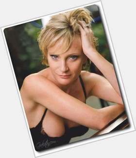 Patricia Kaas Slim body,  blonde hair & hairstyles