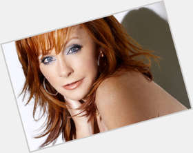 Reba Mcentire Average body,  red hair & hairstyles