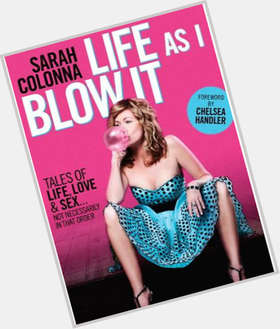 Sarah Colonna Average body,  blonde hair & hairstyles
