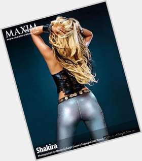 Shakira Athletic body,  dyed blonde hair & hairstyles