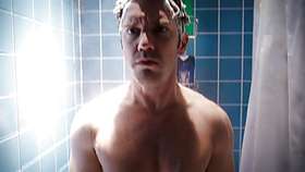Bret Harrison shirtless in Breaking In 2-11