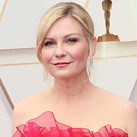 Kirsten Dunst Shares Candid Thoughts on Superhero Movies and Oscar Prospects