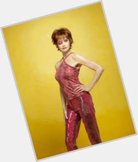 Swoosie Kurtz Slim body,  light brown hair & hairstyles