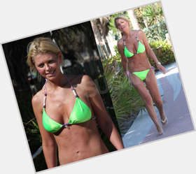 Tara Reid Average body,  blonde hair & hairstyles