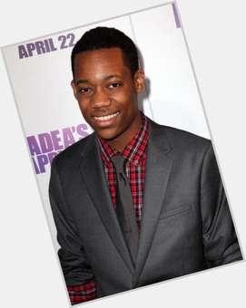 Tyler James Williams Average body,  dark brown hair & hairstyles