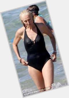 Vanessa Redgrave Slim body,  grey hair & hairstyles
