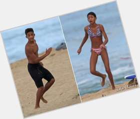 Willow Smith Slim body,  dark brown hair & hairstyles