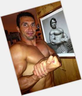 Wladimir Klitschko Athletic body,  dark brown hair & hairstyles
